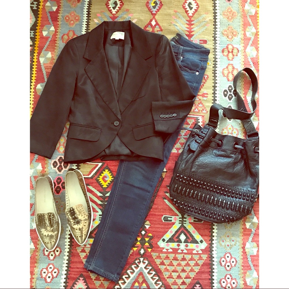 Elizabeth & James One Button Blazer
